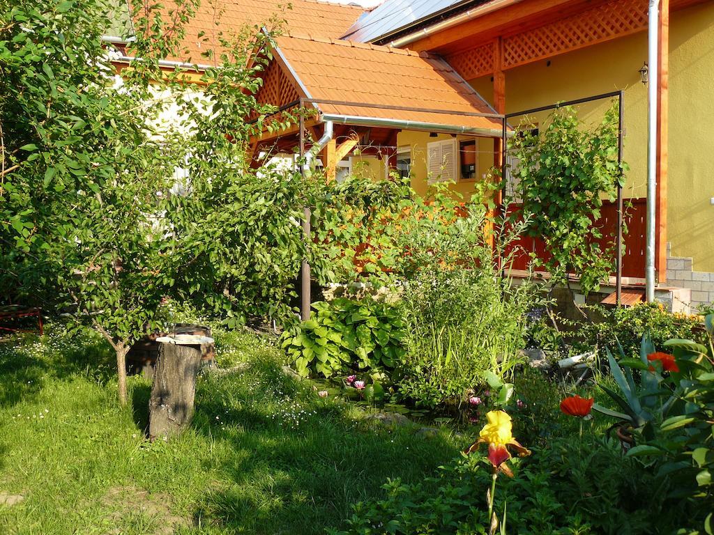 Hotel Angéla Vendegház Tokaj Exterior foto